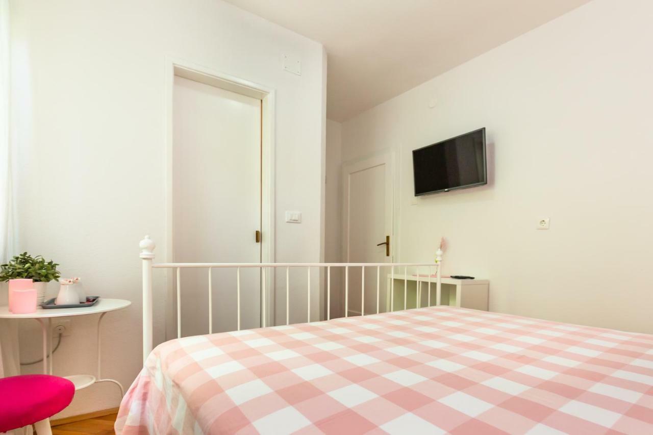 Apartmani Marko Tučepi Екстериор снимка