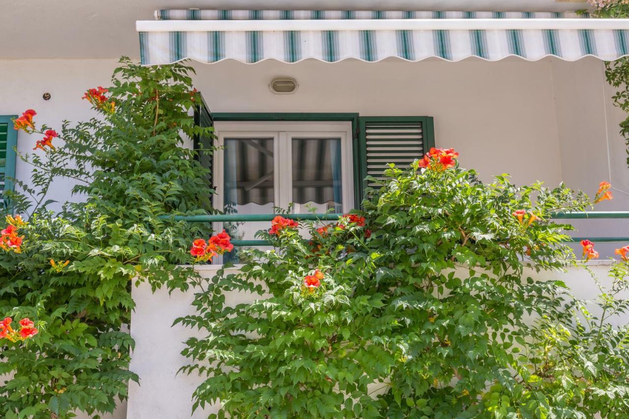 Apartmani Marko Tučepi Екстериор снимка